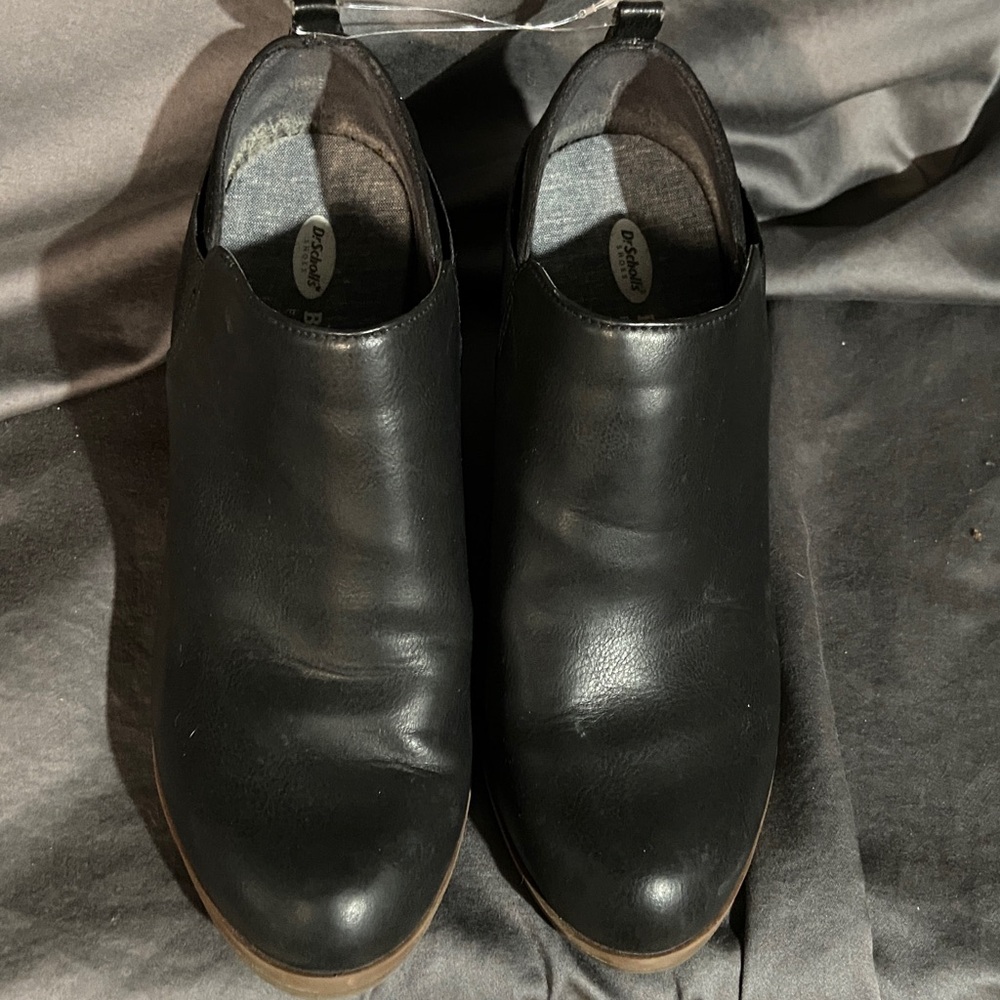 Clarks Classic Black Leather wedge boots